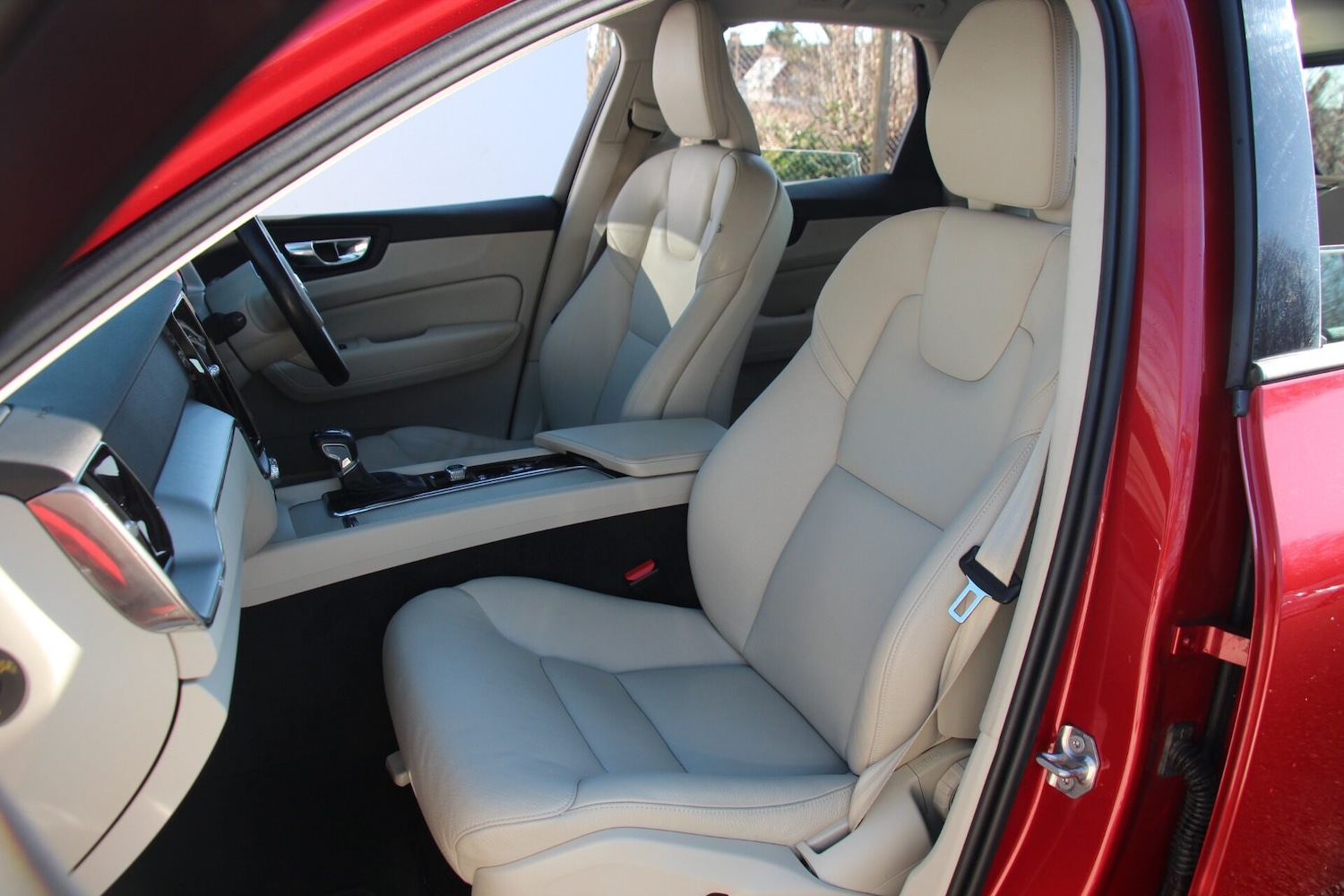 Used Volvo XC60 2019 for sale - 77286804: Photo 14