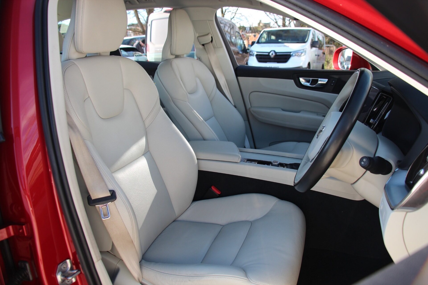 Used Volvo XC60 2019 for sale - 77286804: Photo 9