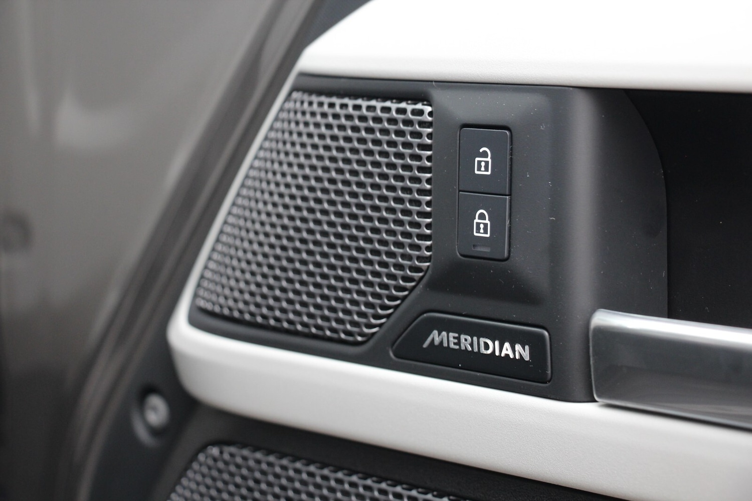 Used Land Rover Defender 2022 for sale - 76716602: Photo 22