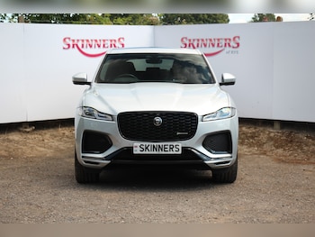 Used Jaguar F-Pace 2021 for sale - 76716596: Photo