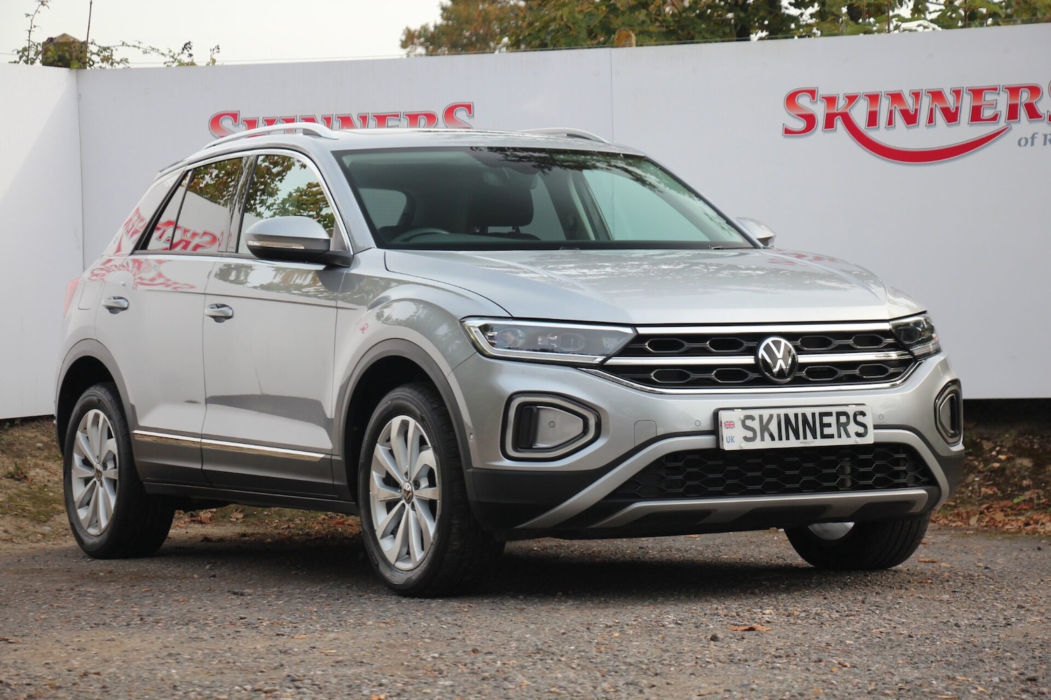 Used Volkswagen T-Roc 2023 for sale - 76129205: Photo 1