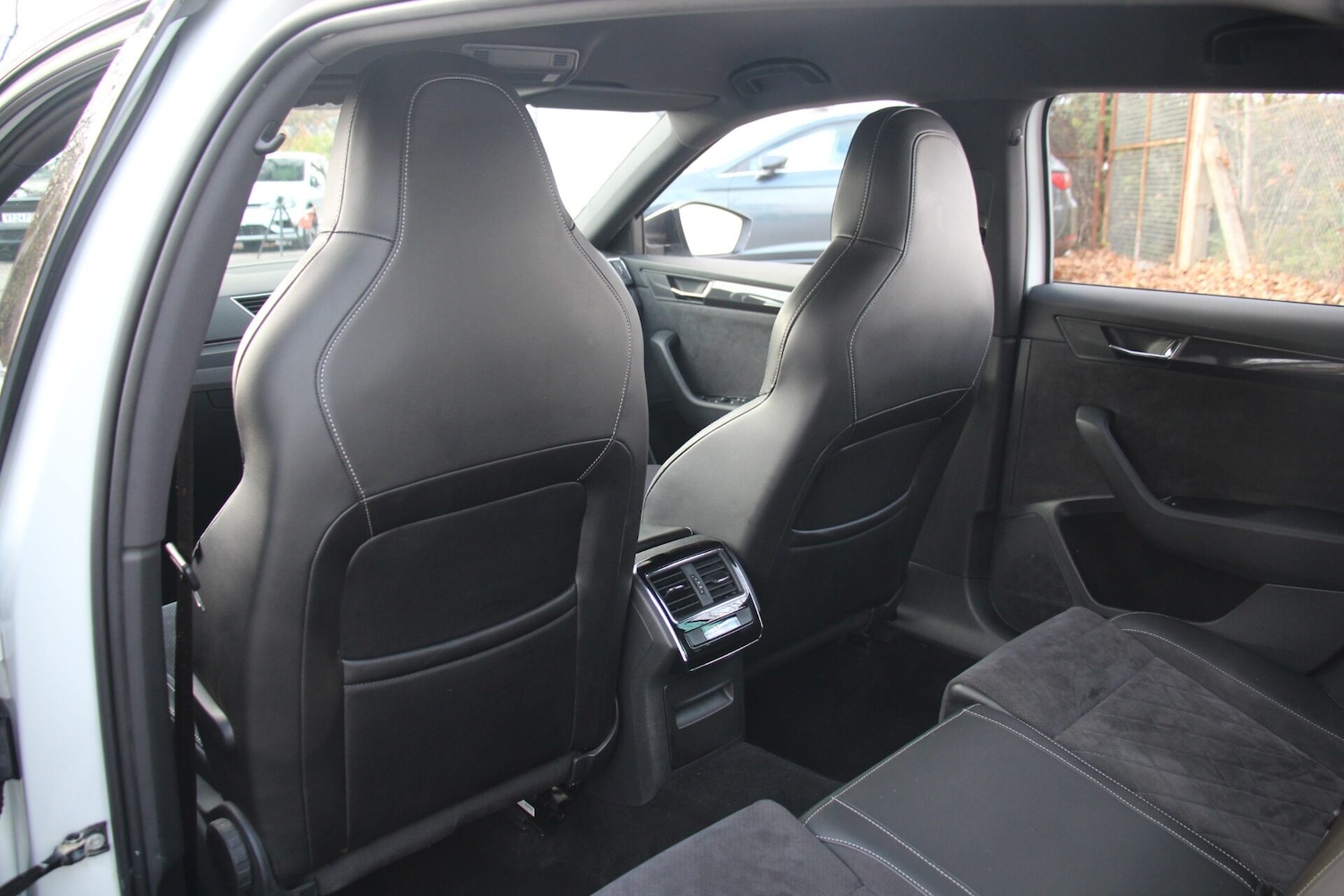 Used Skoda Superb 2017 for sale - 76569401: Photo 13