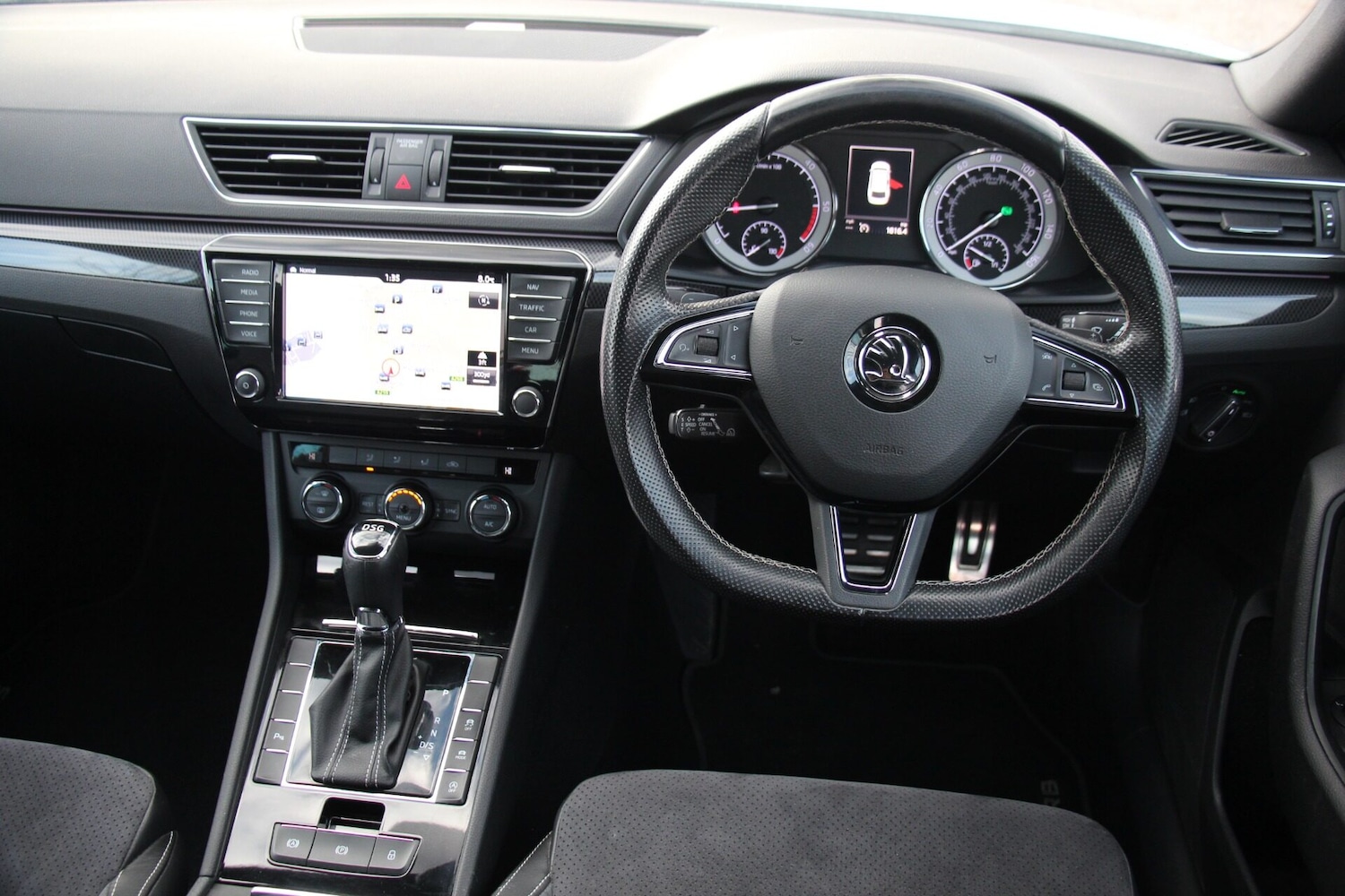 Used Skoda Superb 2017 for sale - 76569401: Photo 16