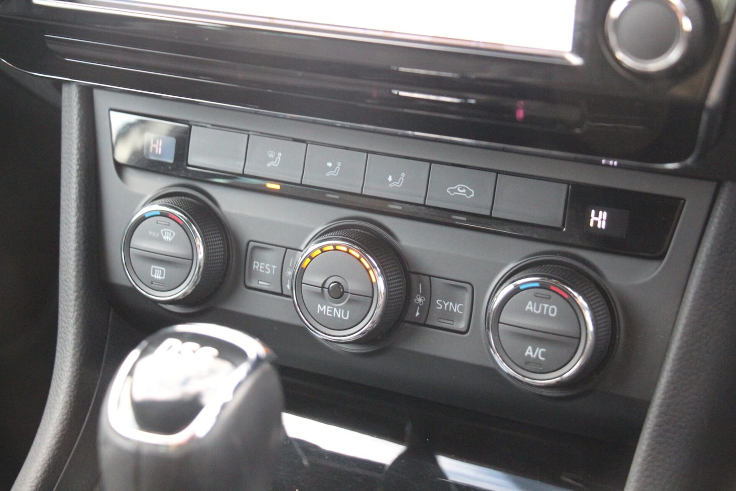 Used Skoda Superb 2017 for sale - 76569401: Photo 18