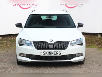Used Skoda Superb 2017 for sale - 76569401: Photo