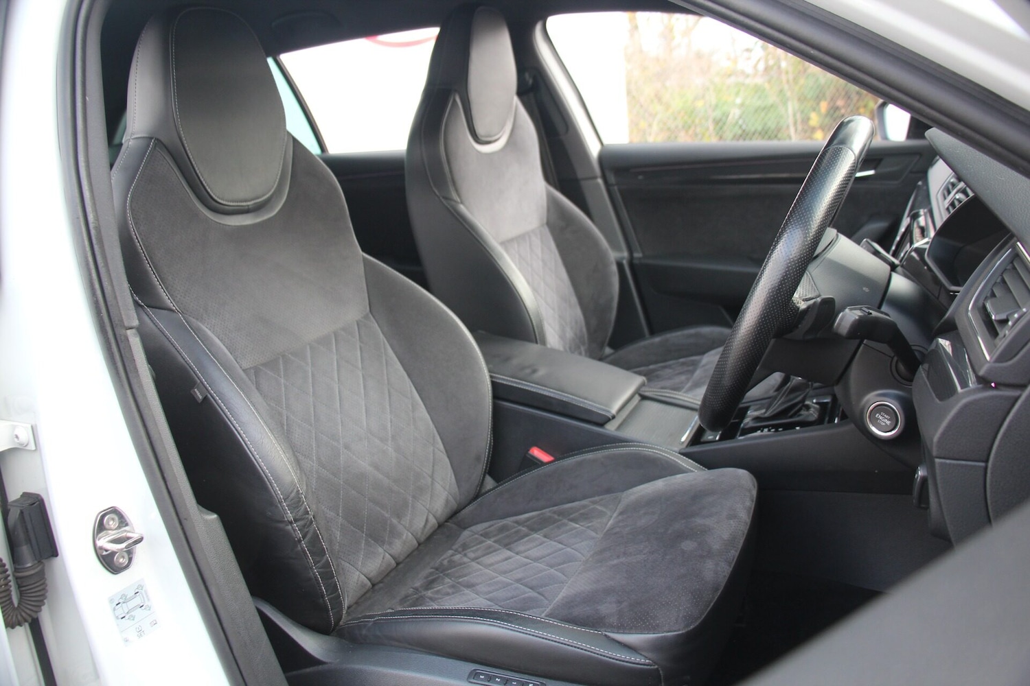 Used Skoda Superb 2017 for sale - 76569401: Photo 9