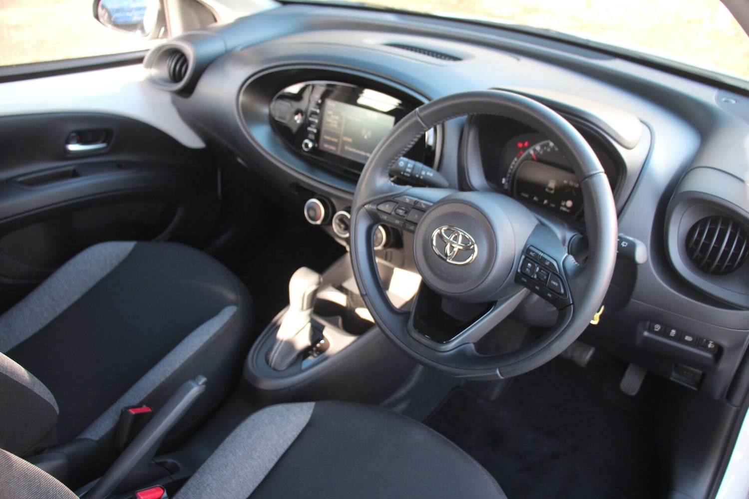 Used Toyota Aygo X 2023 for sale - 77368070: Photo 8