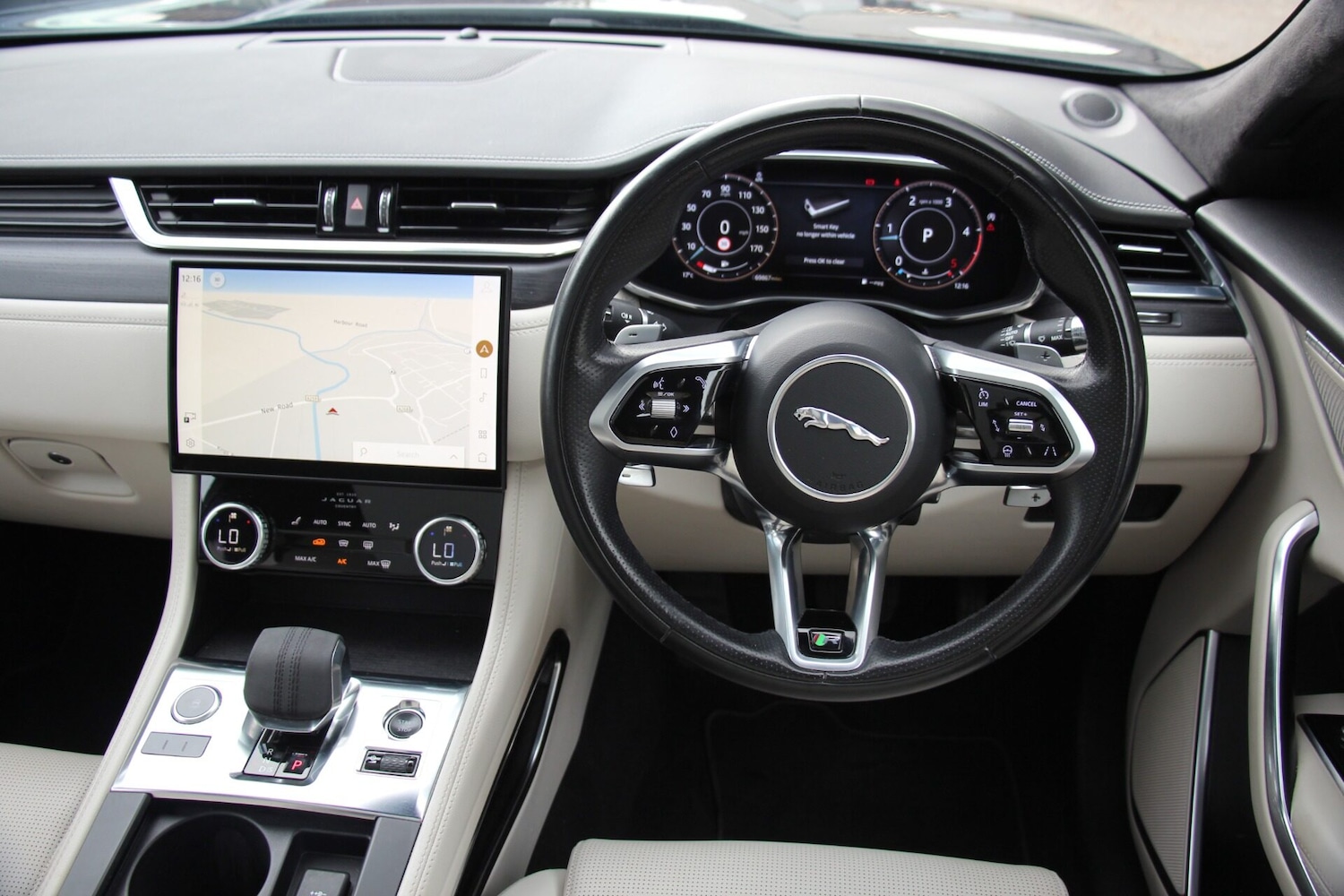 Used Jaguar F-Pace 2021 for sale - 76126591: Photo 10