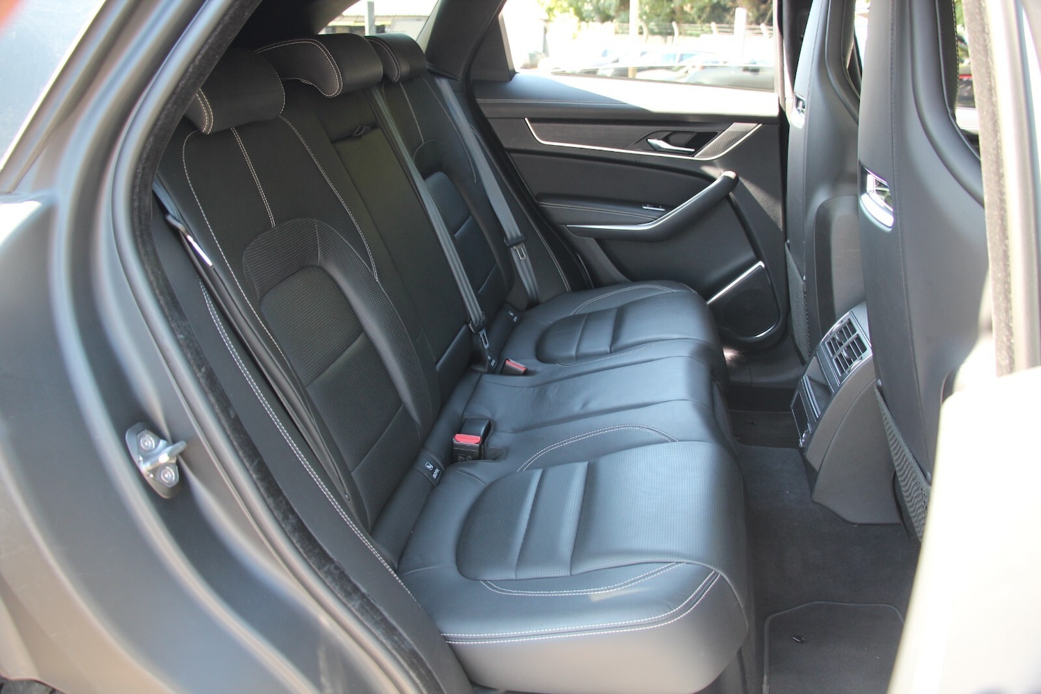 Used Jaguar F-Pace 2021 for sale - 76672443: Photo 11