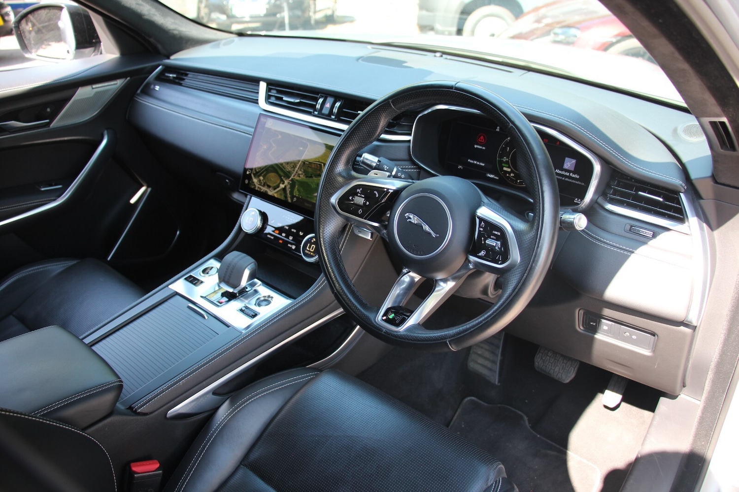 Used Jaguar F-Pace 2021 for sale - 76672443: Photo 8