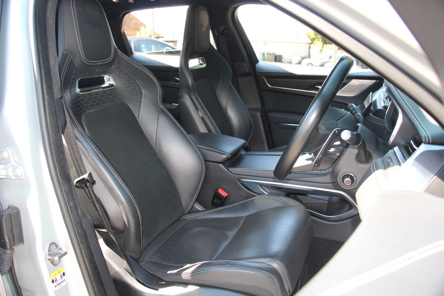 Used Jaguar F-Pace 2021 for sale - 76672443: Photo 9