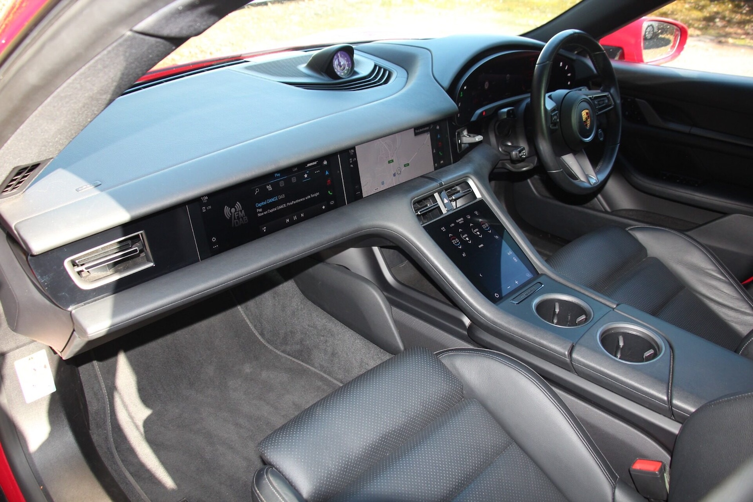 Used Porsche Taycan 2021 for sale - 76292367: Photo 15