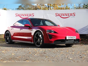 2021 - 4 DOOR SALOON