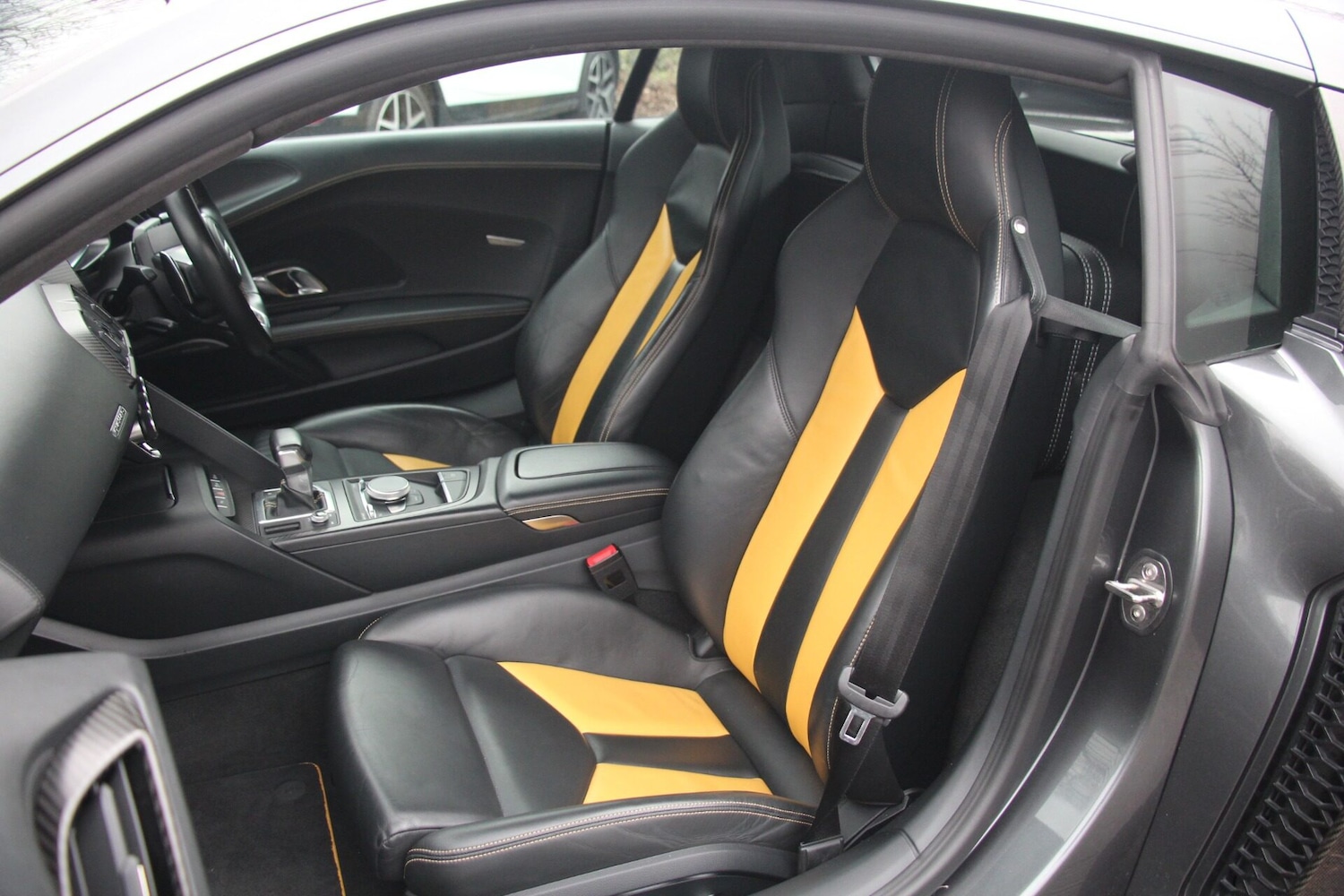 Used Audi R8 2015 for sale - 77628901: Photo 10