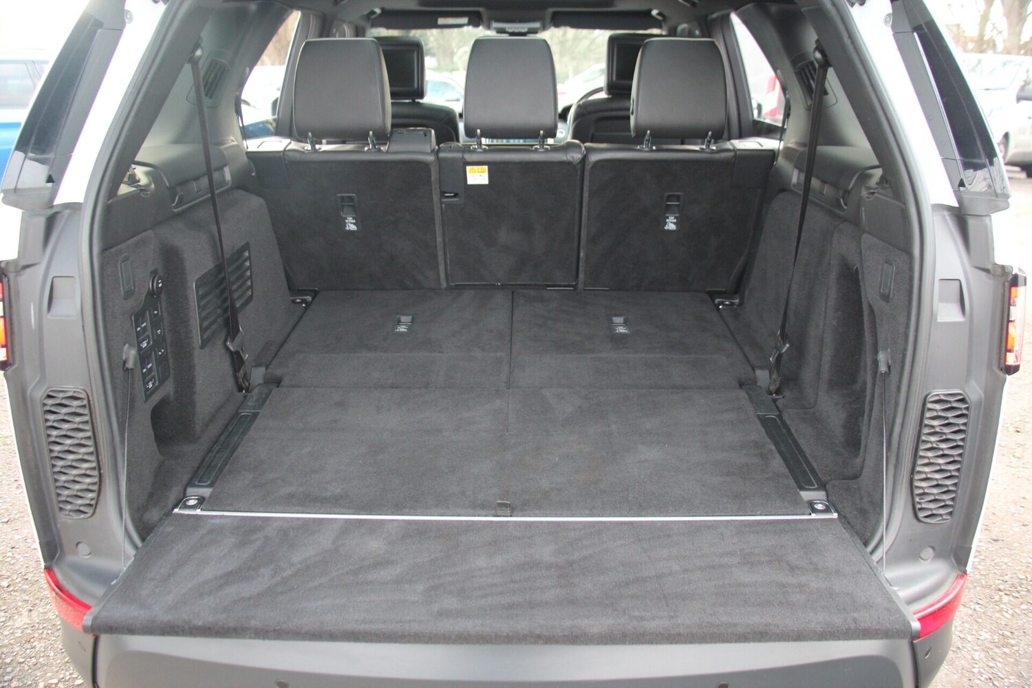 Used Land Rover Discovery 2018 for sale - 77365445: Photo 27