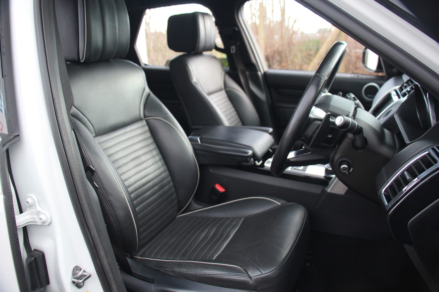 Used Land Rover Discovery 2018 for sale - 77365445: Photo 9