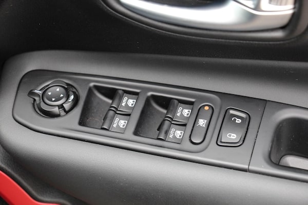 Used Jeep Renegade 2021 for sale - 75618359: Photo 19