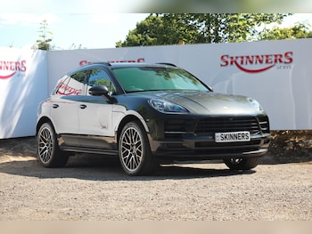 Porsche - Macan
