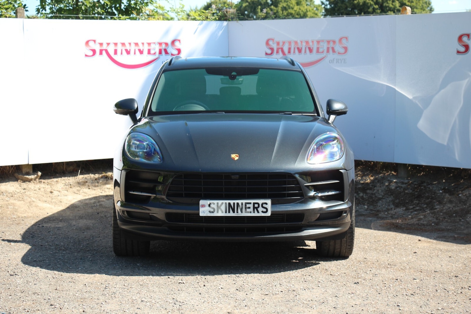 Used Porsche Macan 2021 for sale - 76716591: Photo 2