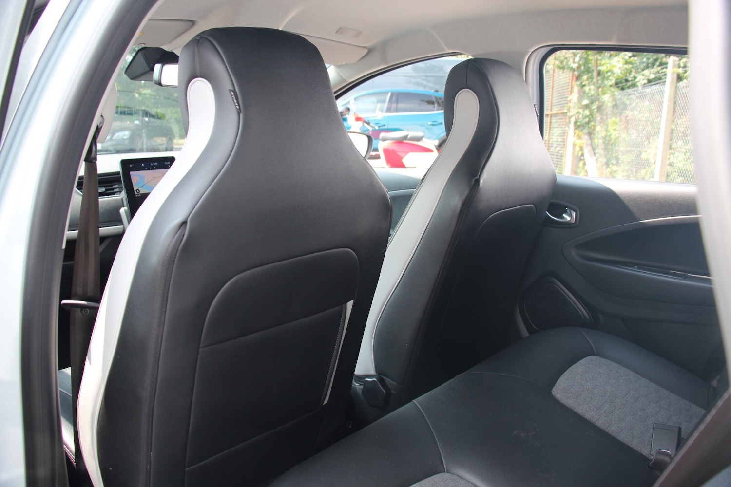 Used Renault Zoe 2021 for sale - 76730541: Photo 13