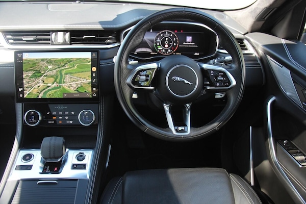 Used Jaguar F-Pace 2021 for sale - 75618361: Photo 16
