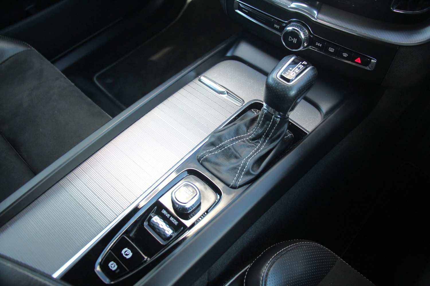 Used Volvo XC60 2018 for sale - 77998649: Photo 18