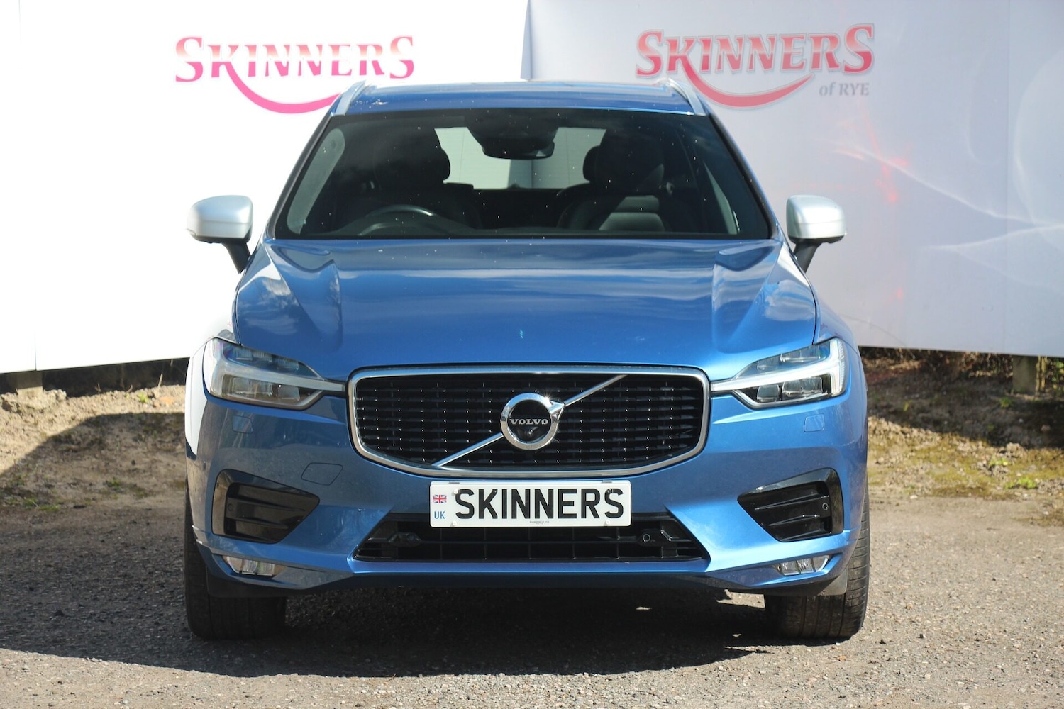Used Volvo XC60 2018 for sale - 77998649: Photo 2