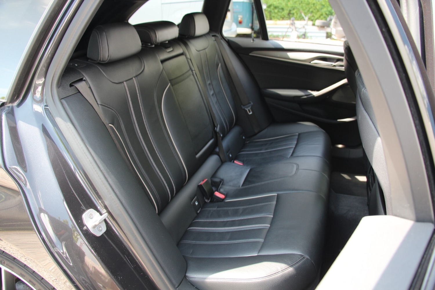 Used BMW 5 Series 2018 for sale - 76730543: Photo 11