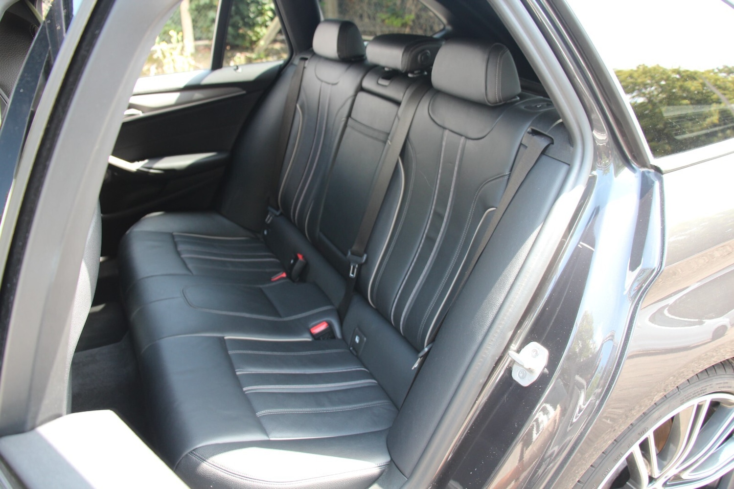 Used BMW 5 Series 2018 for sale - 76730543: Photo 12