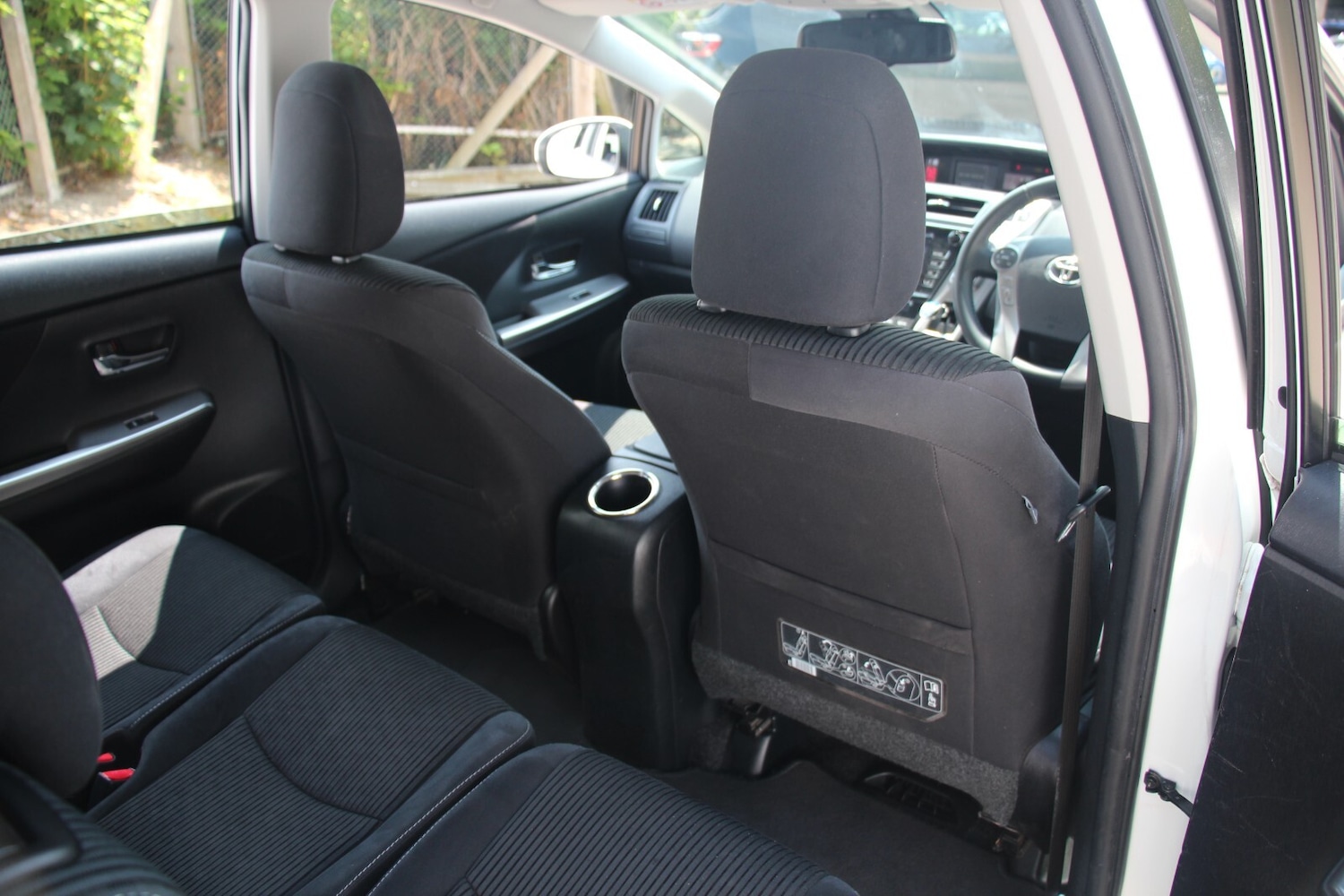 2018 Toyota Prius+ 7-SEAT ICON PLUS TSS HYBRID AUTOMATIC MPV PETROL/ELECTRIC Aut - Picture 10 of 24