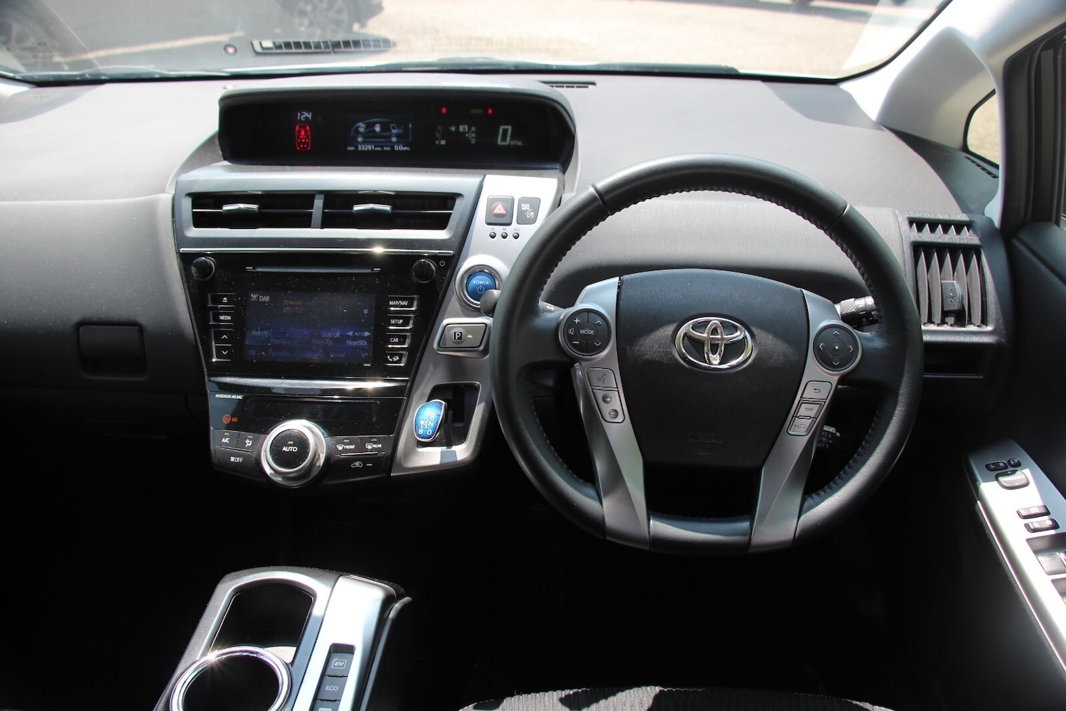 2018 Toyota Prius+ 7-SEAT ICON PLUS TSS HYBRID AUTOMATIC MPV PETROL/ELECTRIC Aut - Picture 16 of 24
