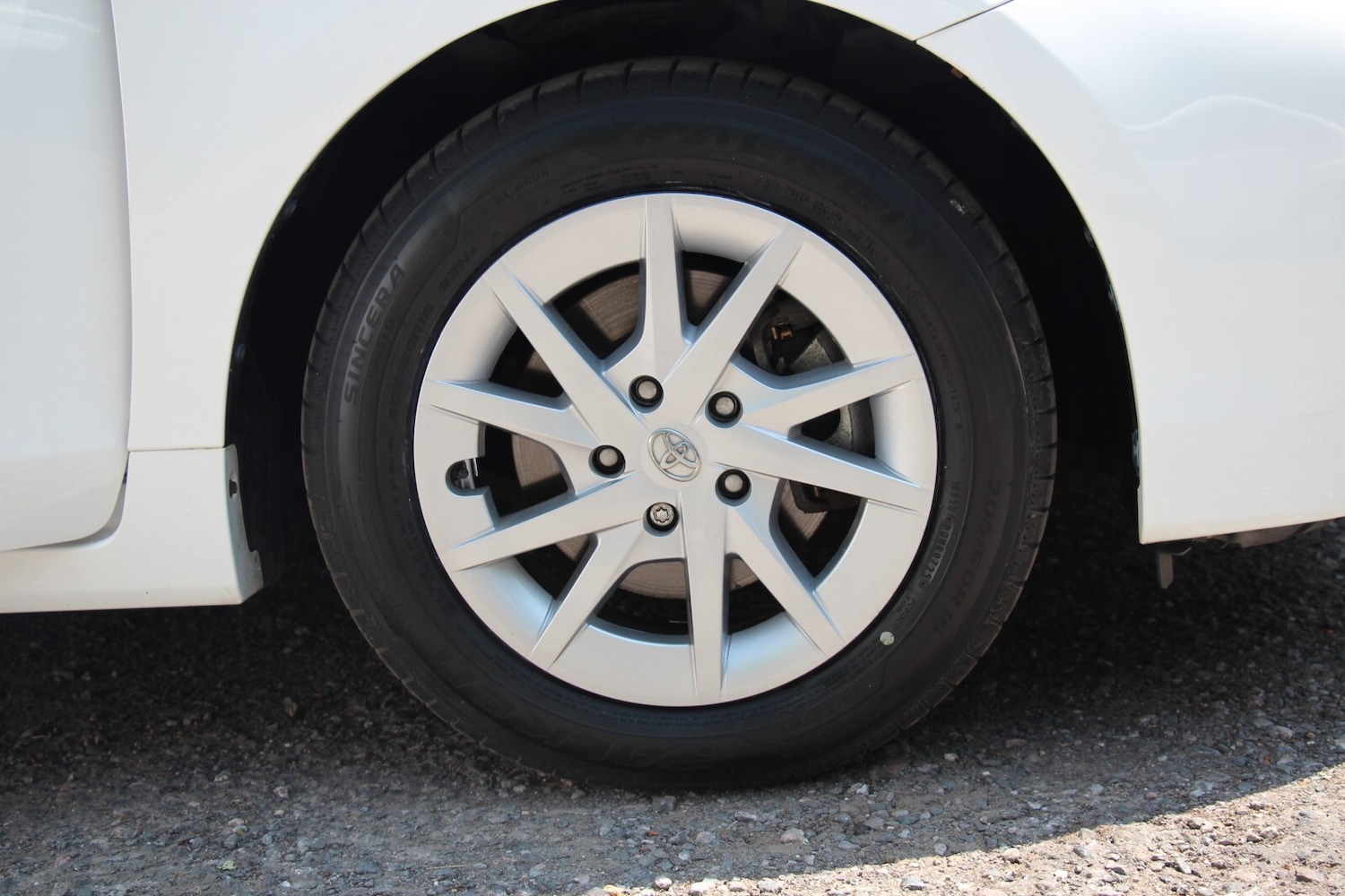 2018 Toyota Prius+ 7-SEAT ICON PLUS TSS HYBRID AUTOMATIC MPV PETROL/ELECTRIC Aut - Picture 7 of 24