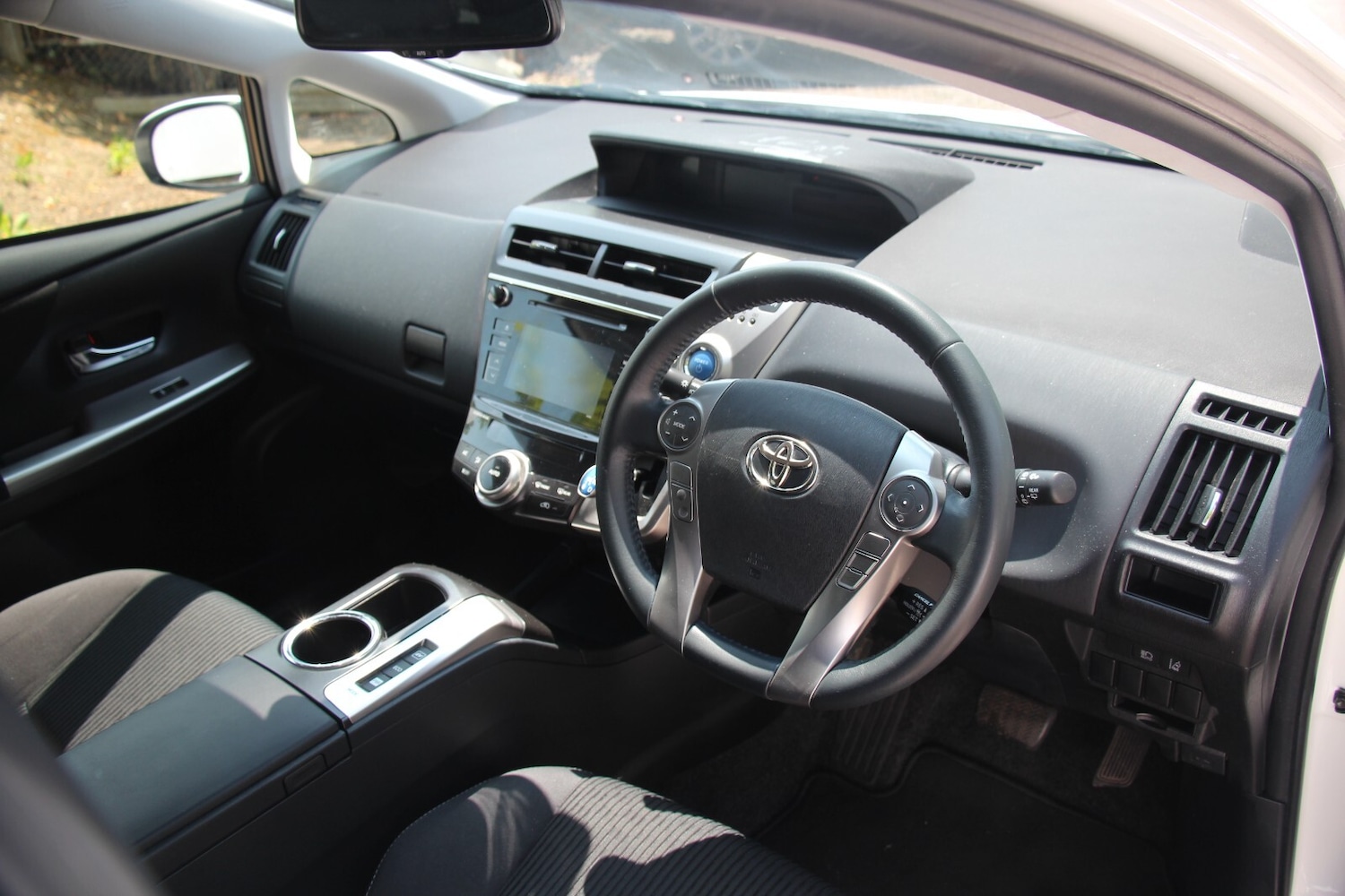 2018 Toyota Prius+ 7-SEAT ICON PLUS TSS HYBRID AUTOMATIC MPV PETROL/ELECTRIC Aut - Picture 8 of 24