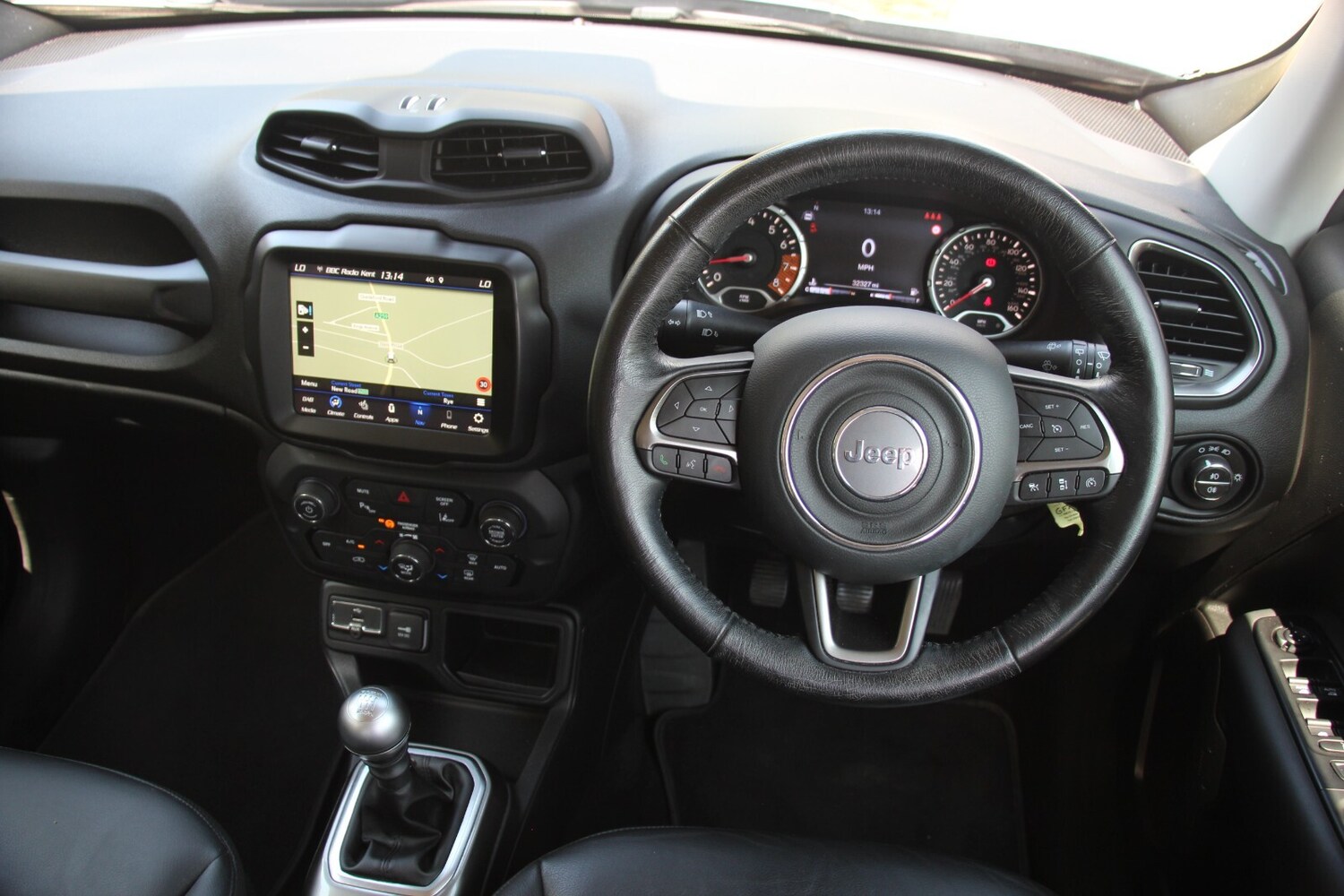 2021 Jeep Renegade 1.0 T3 GSE Limited 5dr Hatchback Petrol Manual - Picture 16 of 24