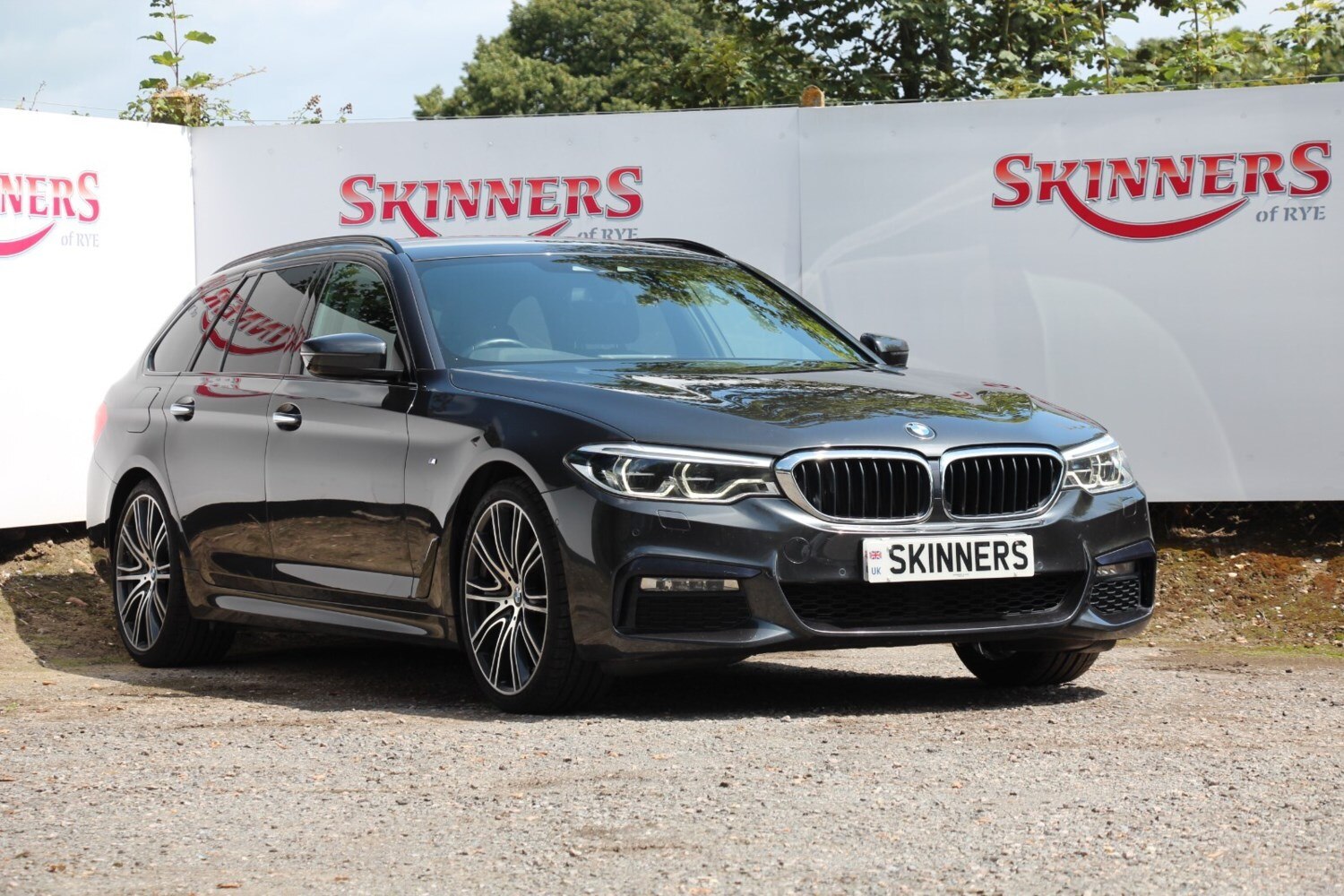 2018 BMW 5 Series 530i M Sport 5dr Automatic Estate Estate Petrol Automatic - Picture 1 of 24