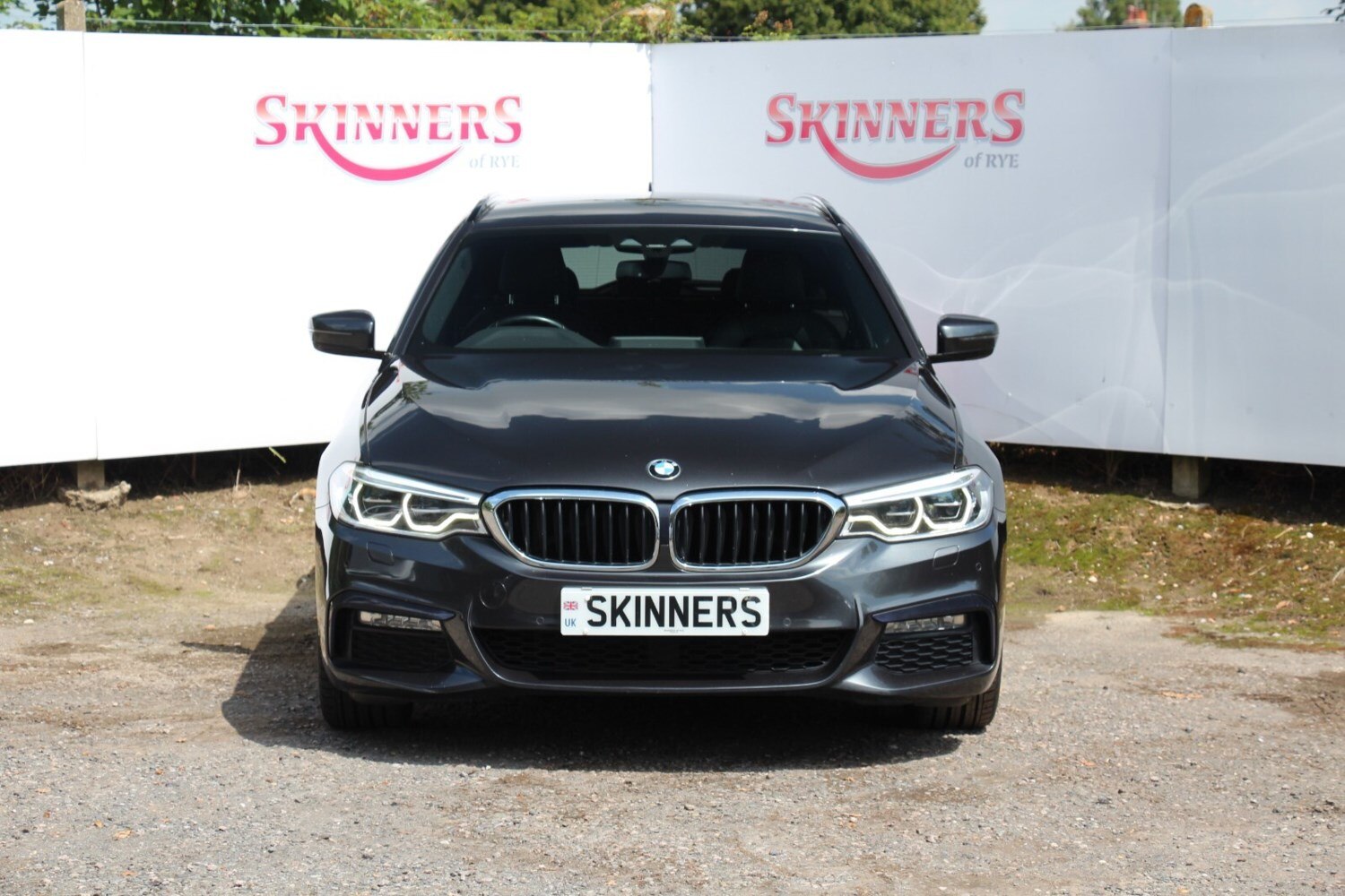 2018 BMW 5 Series 530i M Sport 5dr Automatic Estate Estate Petrol Automatic - Picture 2 of 24