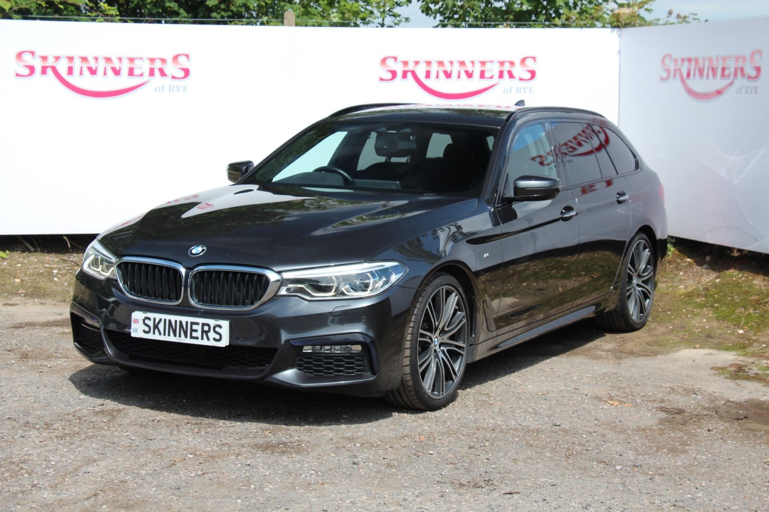2018 BMW 5 Series 530i M Sport 5dr Automatic Estate Estate Petrol Automatic - Picture 3 of 24