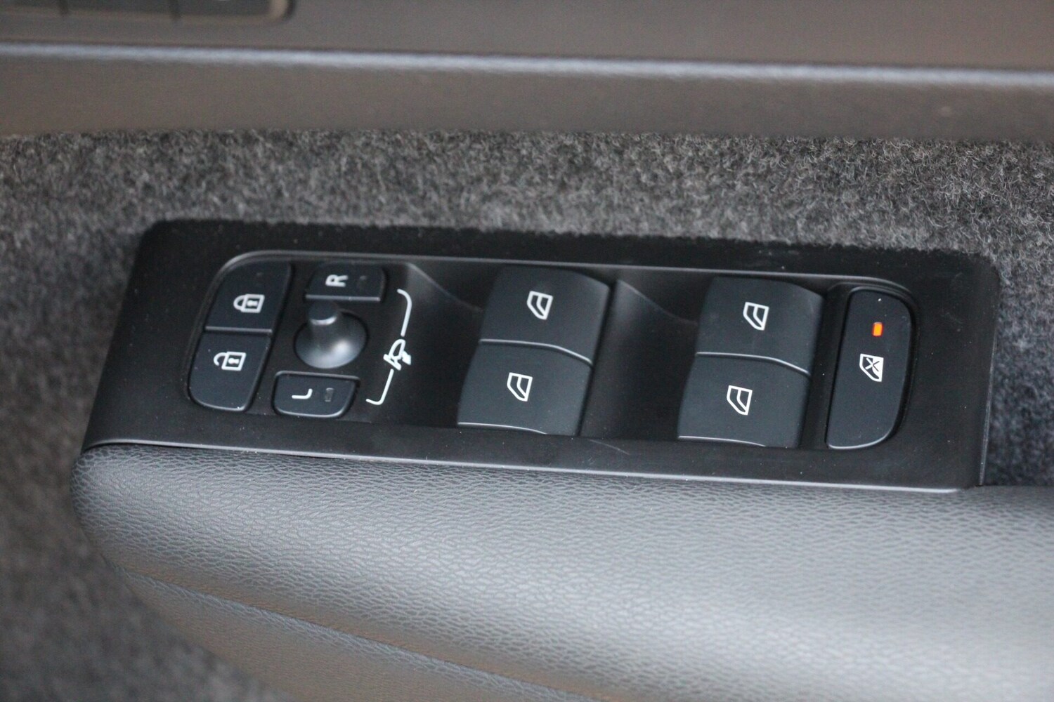 Used Volvo XC40 2022 for sale - 75924722: Photo 19