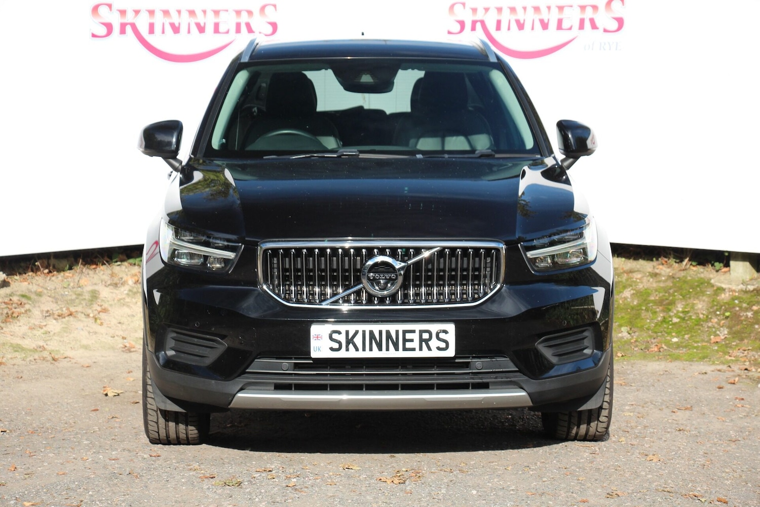 Used Volvo XC40 2022 for sale - 75924722: Photo 2