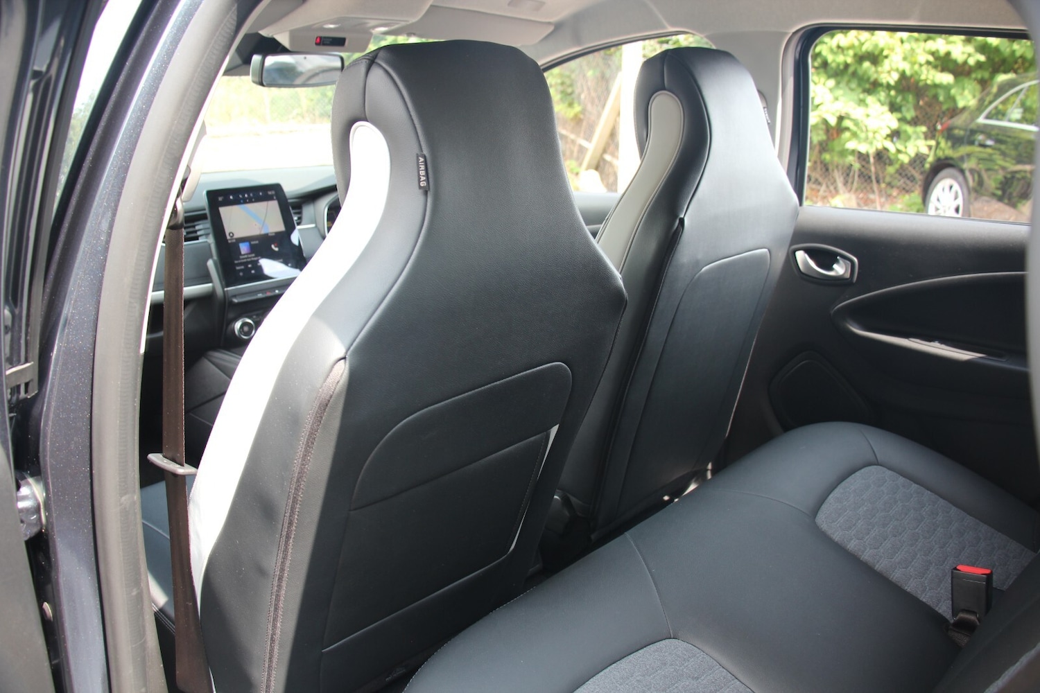 Used Renault Zoe 2021 for sale - 76730536: Photo 13