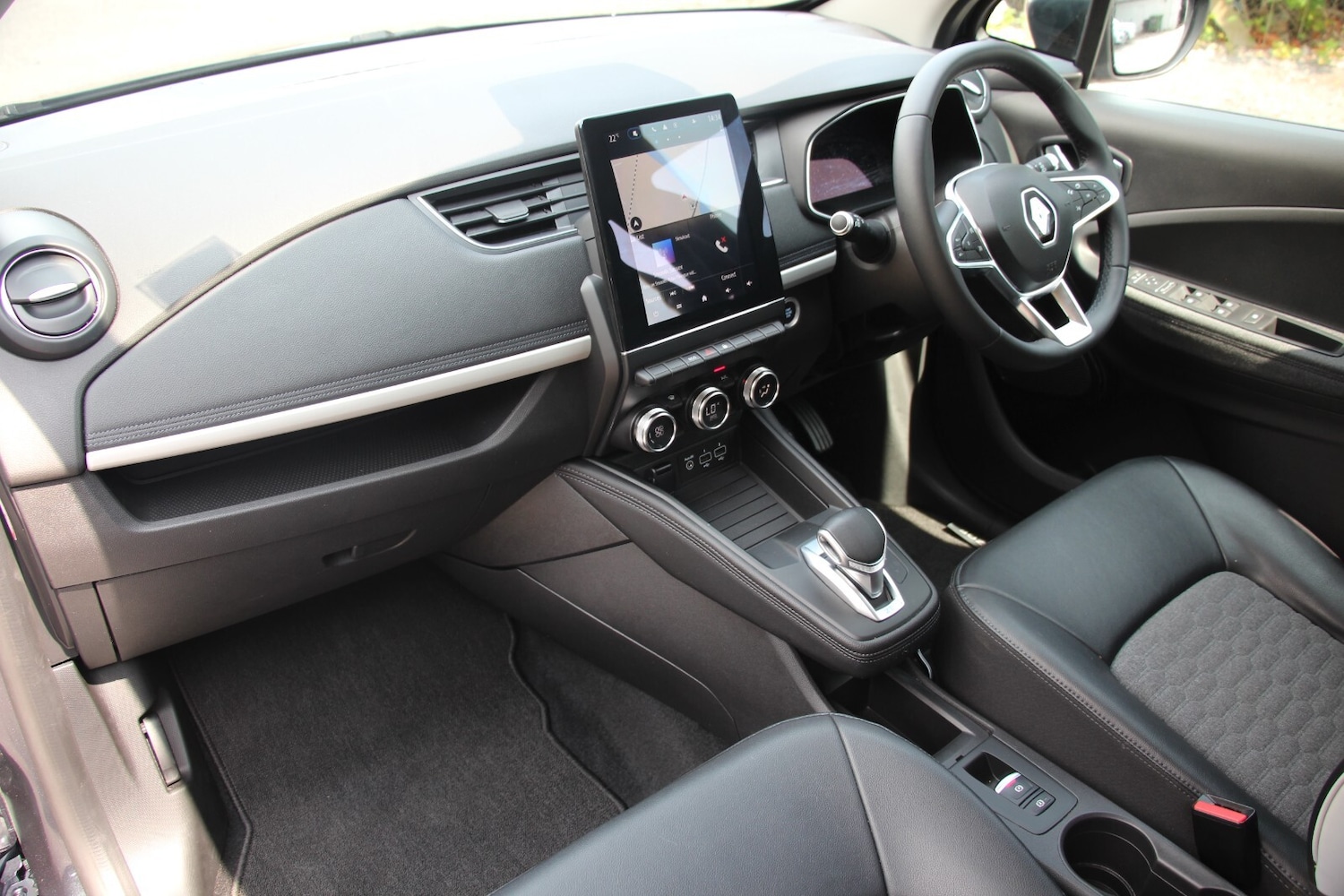 Used Renault Zoe 2021 for sale - 76730536: Photo 15