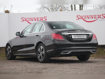 Used Mercedes-Benz C Class 2019 for sale - 77677302: Photo
