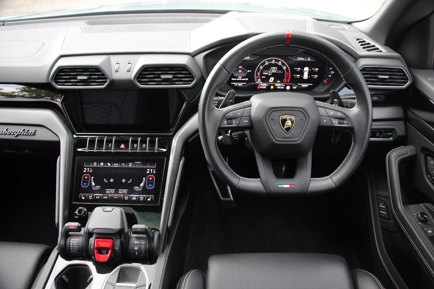 Used Lamborghini Urus 2023 for sale - 76716593: Photo 16