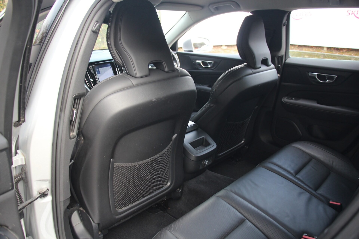 Used Volvo V60 2019 for sale - 76394981: Photo 10