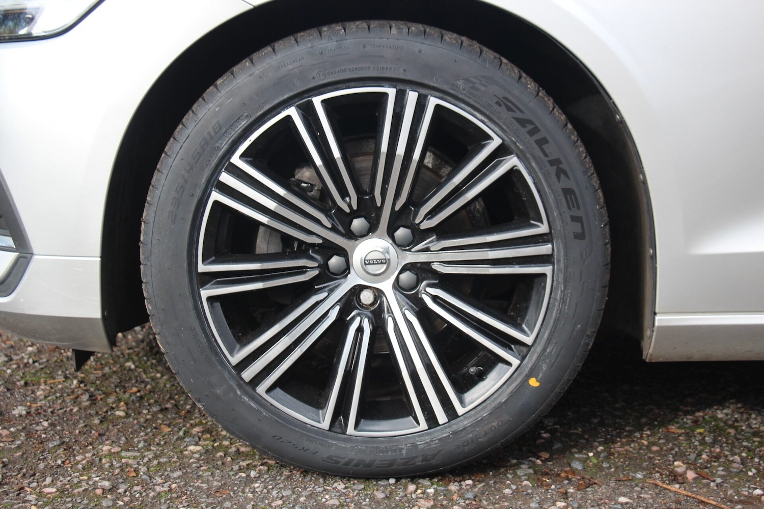 Used Volvo V60 2019 for sale - 76394981: Photo 4