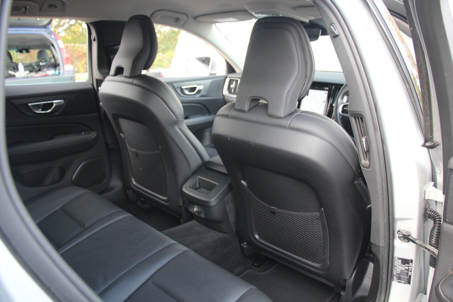 Used Volvo V60 2019 for sale - 76394981: Photo 7