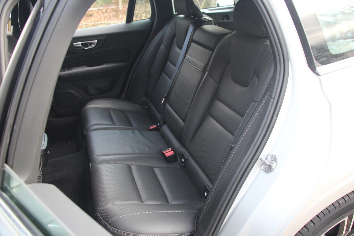 Used Volvo V60 2019 for sale - 76394981: Photo 9