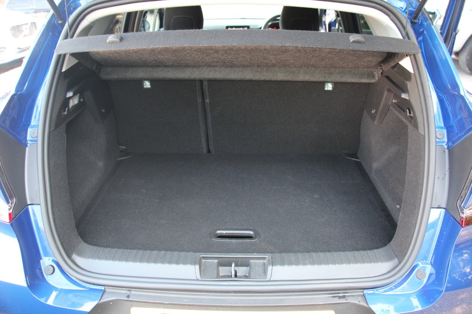 Used Renault Captur 2021 for sale - 76622111: Photo 19