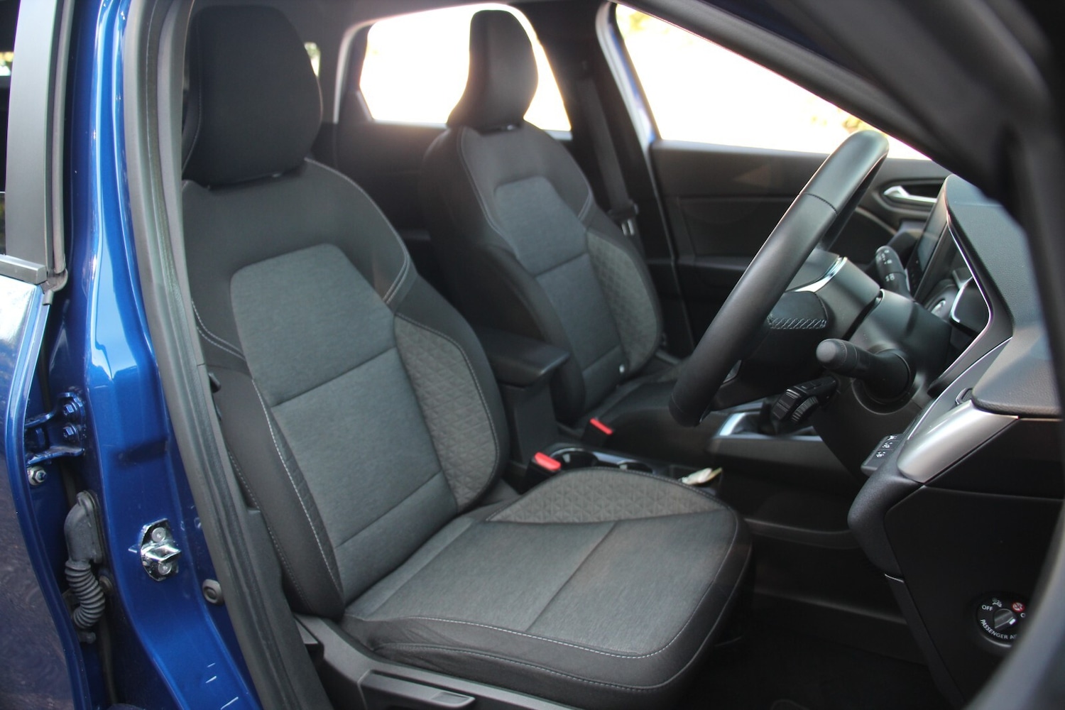 Used Renault Captur 2021 for sale - 76622111: Photo 9