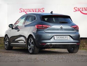 Used Renault Clio 2022 for sale - 76495479: Photo